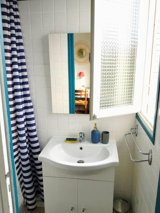 Comme Un Petit Studio - Totalement Independant - Entree Autonome Prades  Extérieur photo